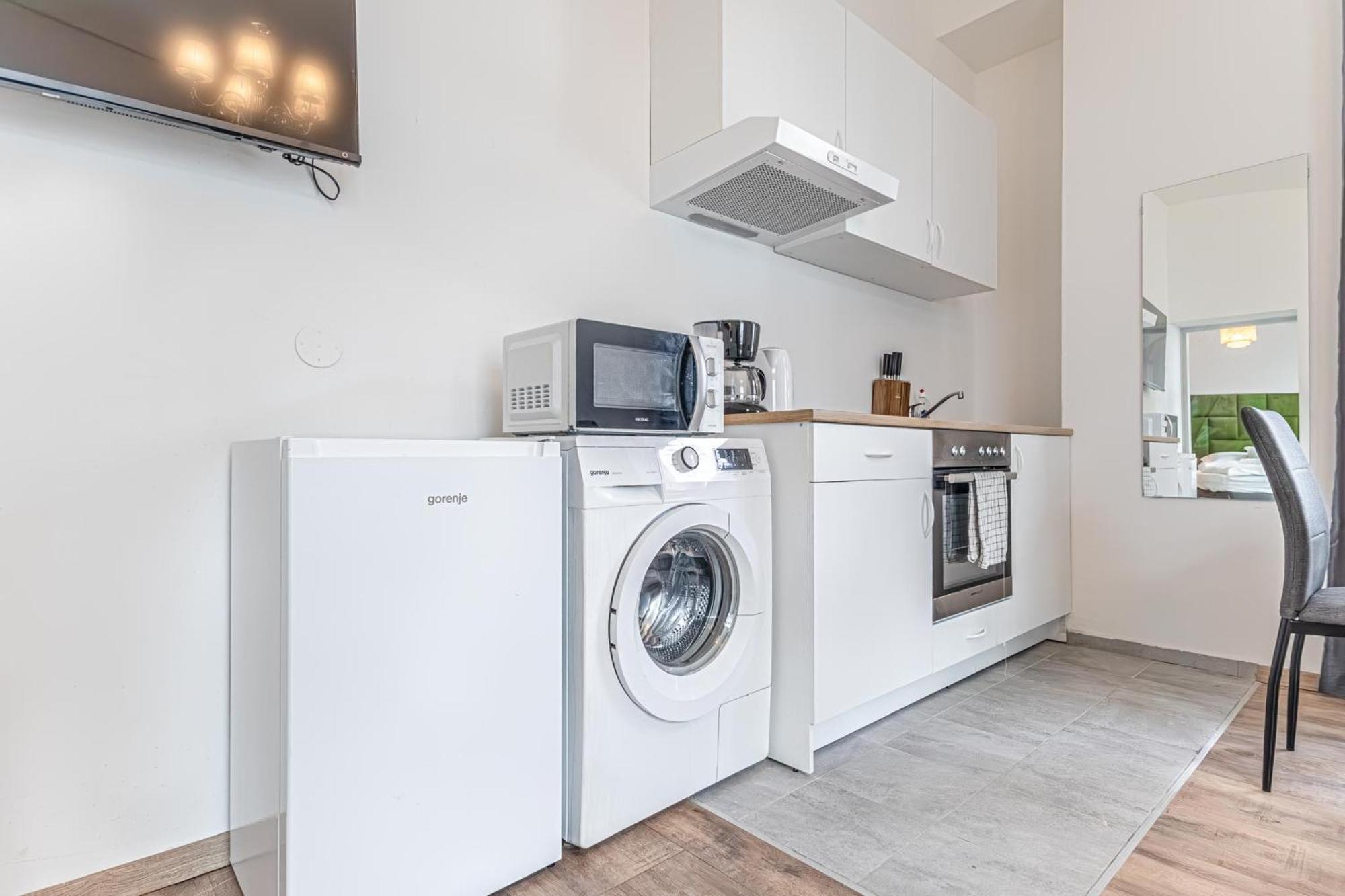 Westbahnhof Kingbed 1br With Ensuite Washer Viena