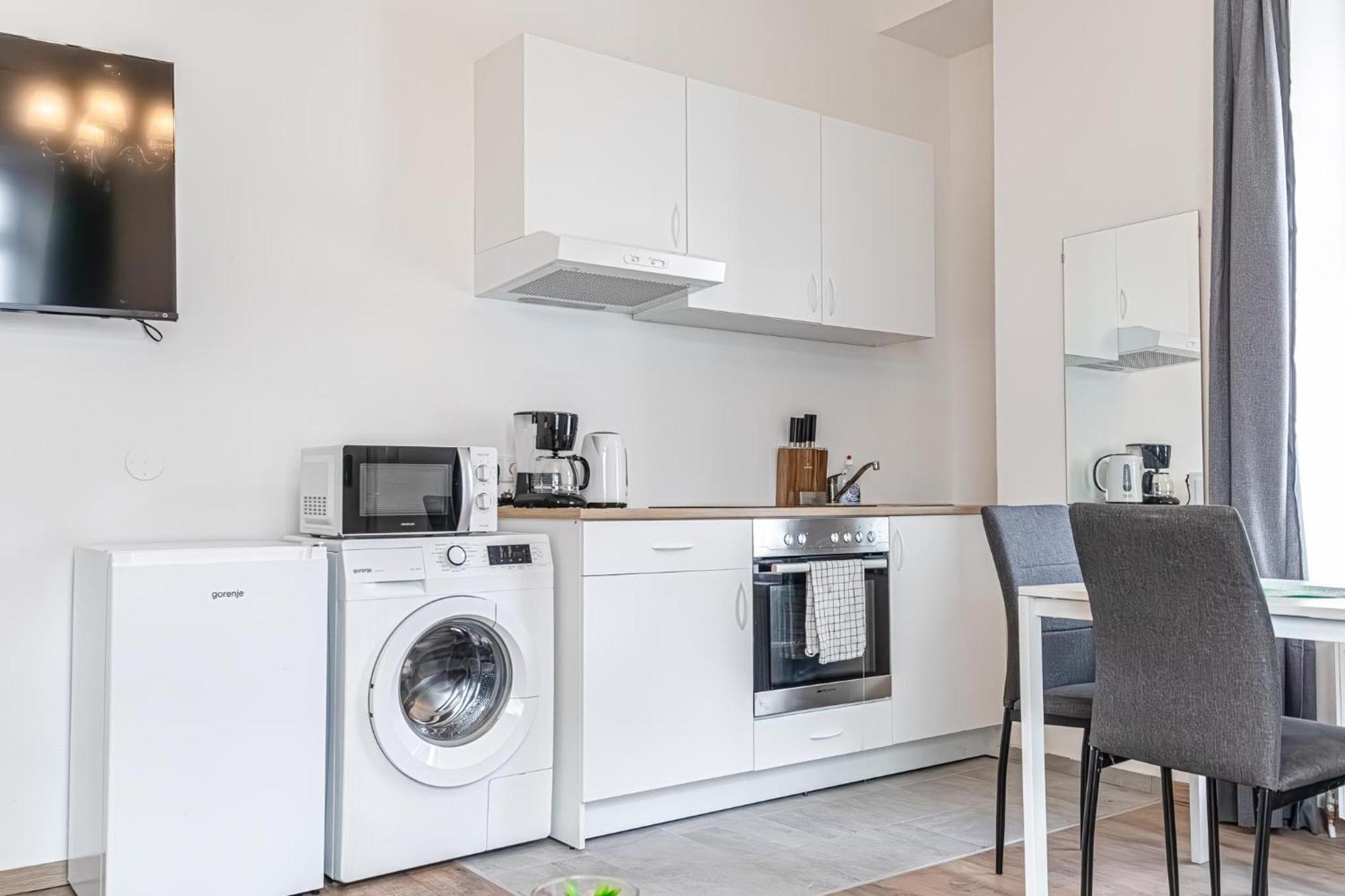 Westbahnhof Kingbed 1br With Ensuite Washer Appartamento *